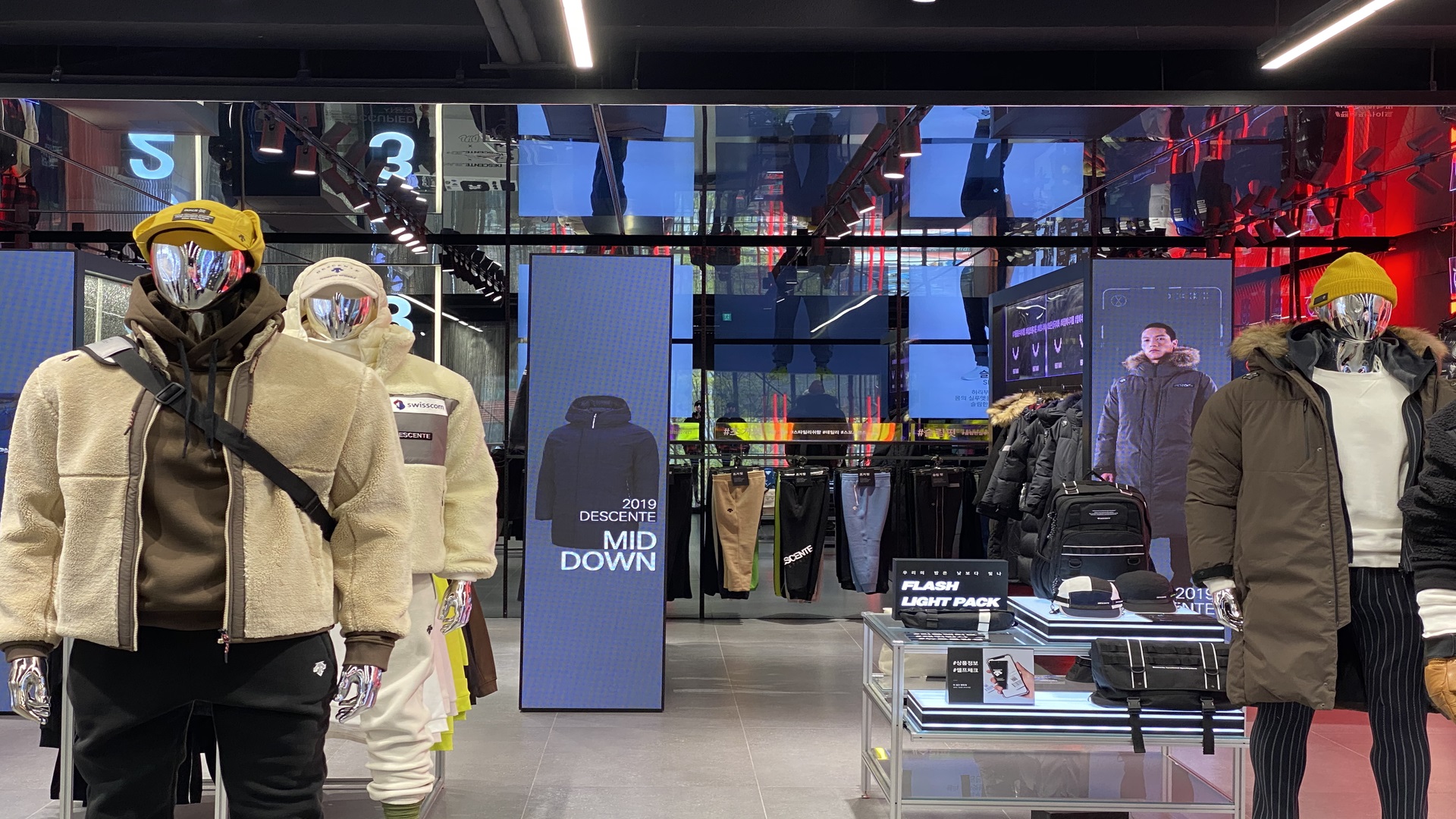 Descente group store signage system across the country