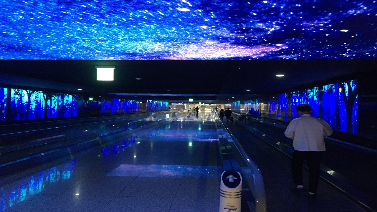 Incheon International Airport - Airport Media Tunnel